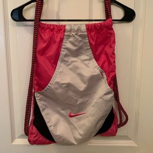 Nike drawstring bag
